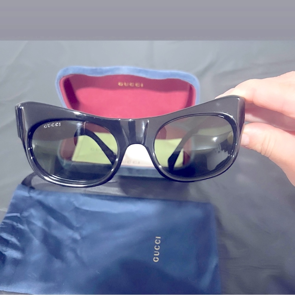 Gucci cat eye sunglasses